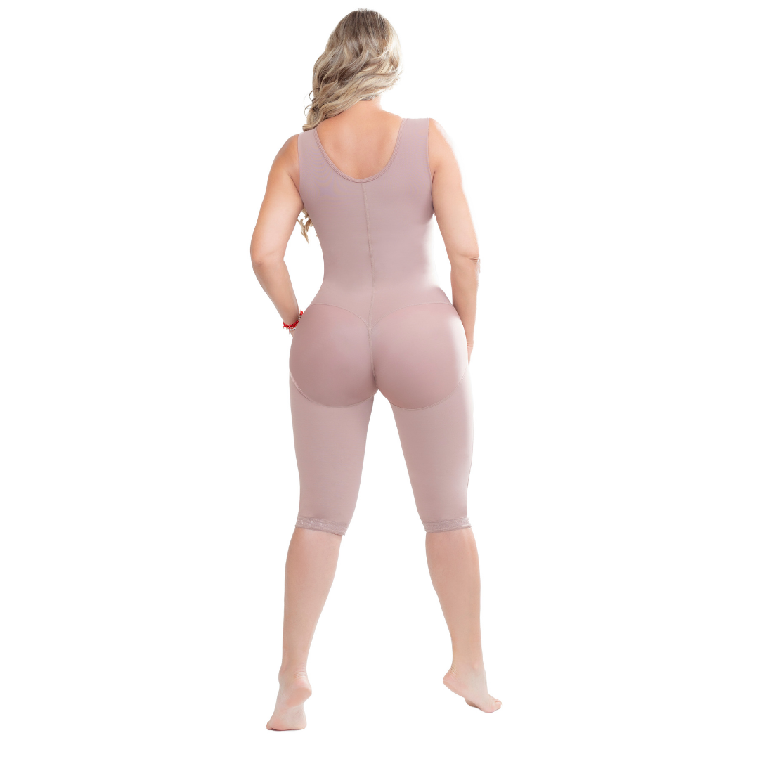 Delie Faja Moldeadora 09406 with knee-length bra and clasps